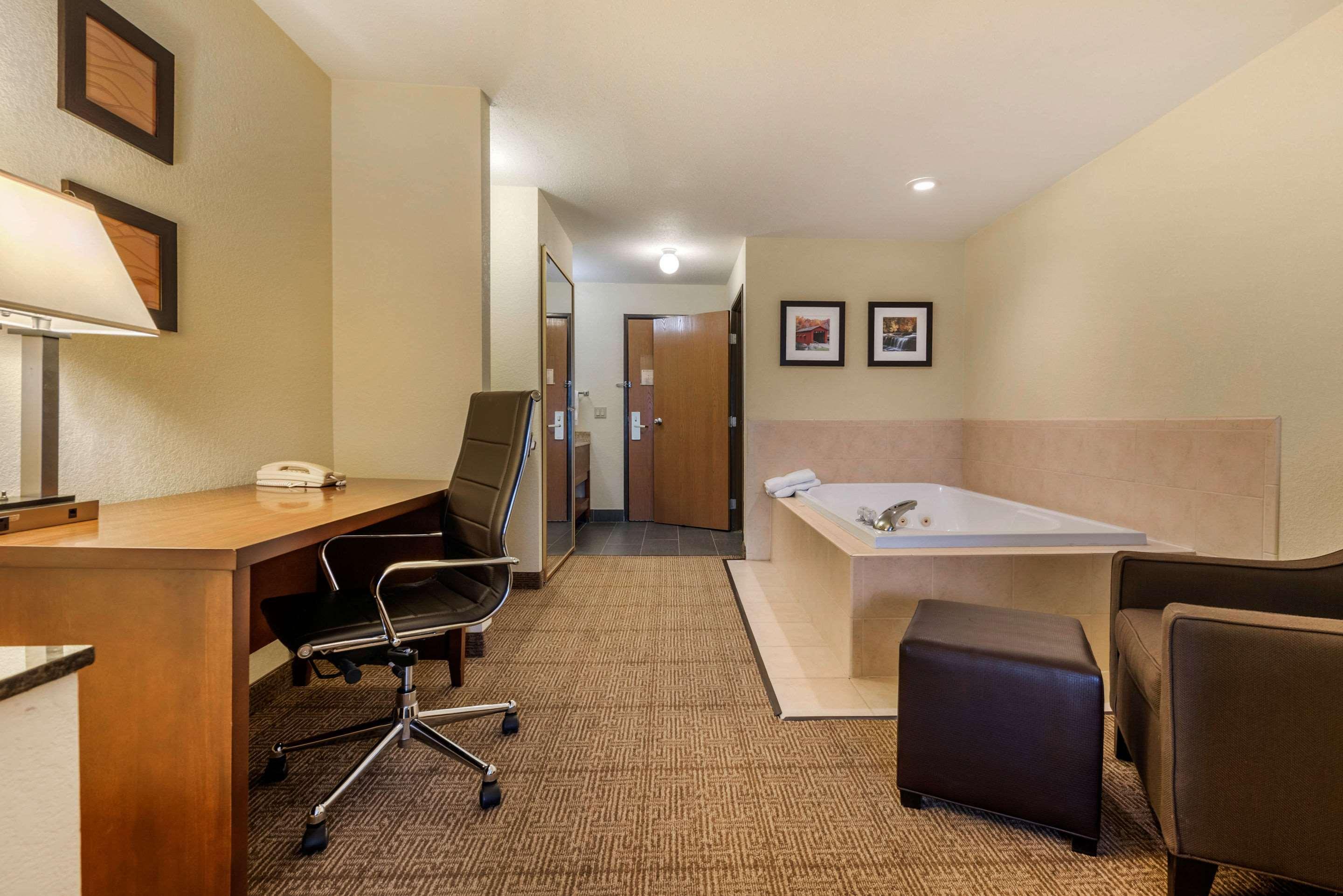 Comfort Inn Warren I-69 Exterior foto